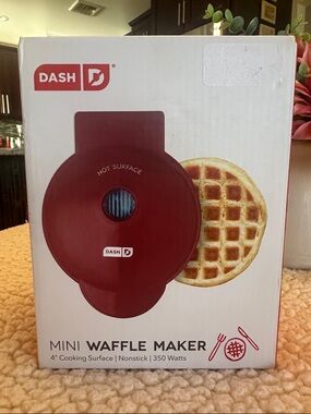 NWT Dash Mini Waffle Maker in Red and Black